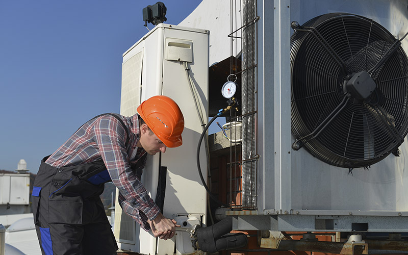 3 Signs Your System Needs a Commercial HVAC Repair